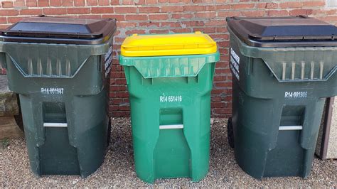 Trash, Garbage and Recycling Services in Gardner, Kansas.